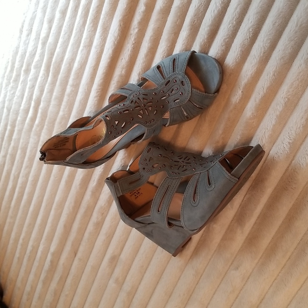 EARTHIES Stylish Blue Wedge Sandals